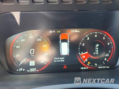 Zdjęcie 9 z 14 samochodu: 2018 VOLVO XC90 T5 VIN:YV4102PKXJ1359677 - miniatura