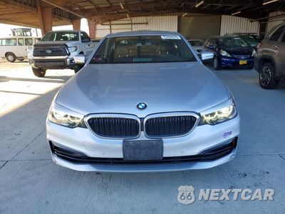 Piąte zdjęcie samochodu w środku: 2019 BMW 530E VIN:WBAJA9C57KB393660 - miniatura
