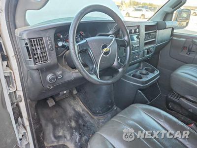 Zdjęcie 8 z 13 samochodu: 2016 CHEVROLET EXPRESS 2500 CARGO VAN VIN:1GCWGAFF3G1127112 - miniatura