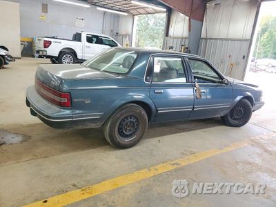 Trzecie zdjęcie samochodu z tyłu: 1996 BUICK CENTURY SPECIAL VIN:1G4AG55M5T6448014 - miniatura