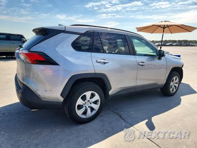 Trzecie zdjęcie samochodu z tyłu: 2021 TOYOTA RAV 4 VIN:2T3G1RFV1MC172365 - miniatura