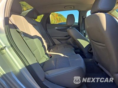 Zdjęcie 10 z 12 samochodu: 2018 CHEVROLET IMPALA LT VIN:2G1105S33J9104474 - miniatura