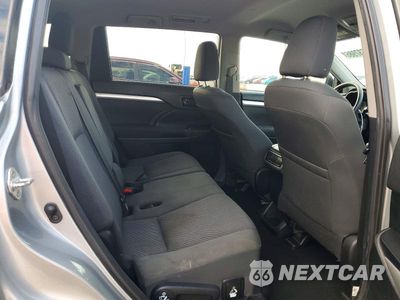 Zdjęcie 11 z 13 samochodu: 2019 TOYOTA HIGHLANDER LE VIN:5TDBZRFHXKS961981 - miniatura