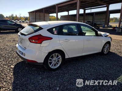 Trzecie zdjęcie samochodu z tyłu: 2016 FORD FOCUS SE VIN:1FADP3K25GL283202 - miniatura