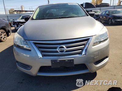 Piąte zdjęcie samochodu w środku: 2014 NISSAN SENTRA SV VIN:3N1AB7APXEY224394 - miniatura