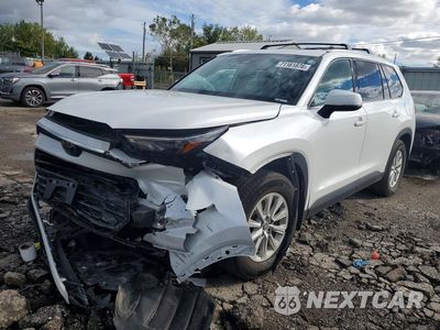 2024 TOYOTA GRAND HIGHLANDER XLE 5TDAAAB5XRS067103 - główne zdjęcie licytacji z USA - miniatura
