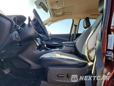 Zdjęcie 7 z 13 samochodu: 2018 FORD ESCAPE SE VIN:1FMCU9GD8JUB21606 - miniatura