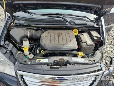 Zdjęcie 12 z 14 samochodu: 2013 CHRYSLER TOWN & COUNTRY TOURING VIN:2C4RC1BG2DR803371 - miniatura