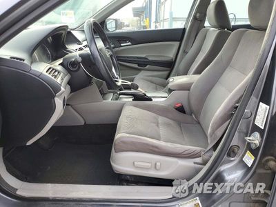 Zdjęcie 7 z 12 samochodu: 2011 HONDA ACCORD LXP VIN:1HGCP2F41BA140118 - miniatura