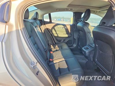 Zdjęcie 10 z 12 samochodu: 2024 VOLVO S60 PLUS VIN:7JRL12TL2RG299850 - miniatura