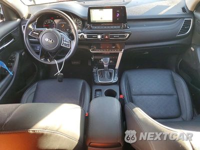 Zdjęcie 8 z 13 samochodu: 2021 KIA SELTOS SX VIN:KNDETCA22M7159887 - miniatura