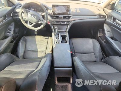 Zdjęcie 8 z 12 samochodu: 2021 HONDA ACCORD LX VIN:1HGCV1F13MA021009 - miniatura