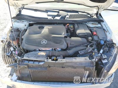 Zdjęcie 11 z 13 samochodu: 2018 MERCEDES-BENZ CLA 250 VIN:WDDSJ4EB1JN517342 - miniatura