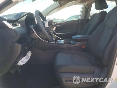 Zdjęcie 7 z 13 samochodu: 2025 TOYOTA RAV4 XLE VIN:2T3W1RFV8SW366947 - miniatura