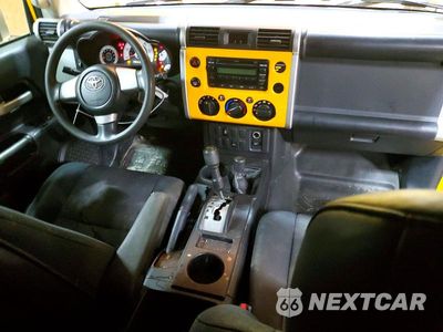 Zdjęcie 8 z 12 samochodu: 2007 TOYOTA FJ CRUISER BASE VIN:JTEBU11F970096058 - miniatura