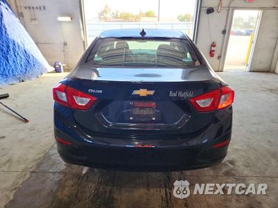 Zdjęcie 6 z 12 samochodu: 2018 CHEVROLET CRUZE LS VIN:1G1BC5SM5J7133562 - miniatura