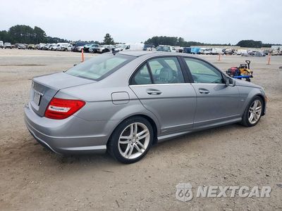 Trzecie zdjęcie samochodu z tyłu: 2012 MERCEDES-BENZ C 250 VIN:WDDGF4HB9CA724185 - miniatura