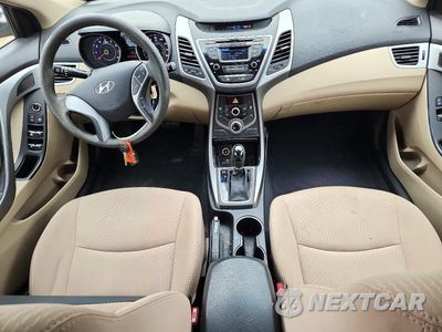 Zdjęcie 8 z 12 samochodu: 2016 HYUNDAI ELANTRA SE VIN:5NPDH4AE9GH720146 - miniatura