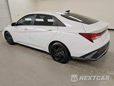 Drugie zdjęcie samochodu z przodu: 2026 HYUNDAI ELANTRA SE VIN:KMHLL4DG1TU100961 - miniatura