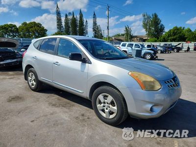 Czwarte zdjęcie samochodu z boku: 2013 NISSAN ROGUE S VIN:JN8AS5MT7DW547645 - miniatura