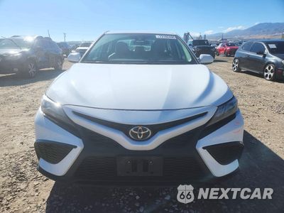 Piąte zdjęcie samochodu w środku: 2021 TOYOTA CAMRY SE VIN:4T1G11AK4MU537322 - miniatura
