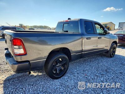 Trzecie zdjęcie samochodu z tyłu: 2021 RAM 1500 BIG HORN/LONE STAR VIN:1C6RREBG1MN834556 - miniatura