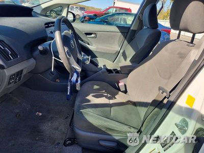 Zdjęcie 7 z 12 samochodu: 2011 TOYOTA PRIUS TWO VIN:JTDKN3DU0B0286010 - miniatura