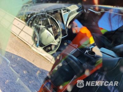 Zdjęcie 8 z 12 samochodu: 2016 TESLA MODEL S VIN:5YJSA1E26GF140877 - miniatura