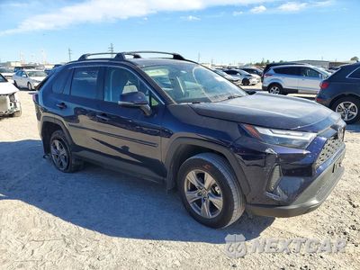 Czwarte zdjęcie samochodu z boku: 2024 TOYOTA RAV4 XLE VIN:2T3W1RFV8RW354288 - miniatura