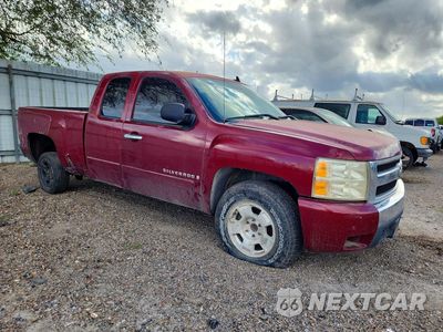 Czwarte zdjęcie samochodu z boku: 2007 CHEVROLET SILVERADO C1500 VIN:2GCEC19C971579536 - miniatura