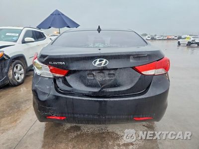 Zdjęcie 6 z 12 samochodu: 2013 HYUNDAI ELANTRA GLS VIN:KMHDH4AE9DU844981 - miniatura
