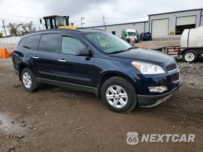 Czwarte zdjęcie samochodu z boku: 2012 CHEVROLET TRAVERSE LS VIN:1GNKREEDXCJ143728 - miniatura