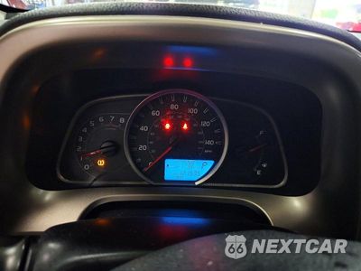 Zdjęcie 9 z 13 samochodu: 2014 TOYOTA RAV4 LE VIN:JTMBFREV8ED071804 - miniatura