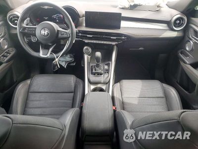 Zdjęcie 8 z 14 samochodu: 2025 ALFA ROMEO TONALE BASE VIN:ZASPATAW7S3090205 - miniatura