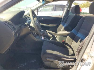 Zdjęcie 7 z 12 samochodu: 2006 HONDA ACCORD LX VIN:JHMCM56466C008828 - miniatura
