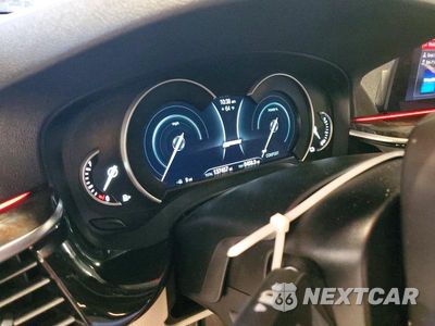 Zdjęcie 9 z 12 samochodu: 2019 BMW 530E VIN:WBAJA9C53KB399245 - miniatura