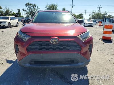 Piąte zdjęcie samochodu w środku: 2019 TOYOTA RAV4 LE VIN:2T3H1RFV1KW034759 - miniatura