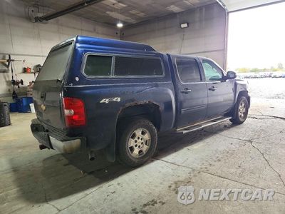 Trzecie zdjęcie samochodu z tyłu: 2011 CHEVROLET SILVERADO K1500 LT VIN:1GCPKSE35BF189977 - miniatura