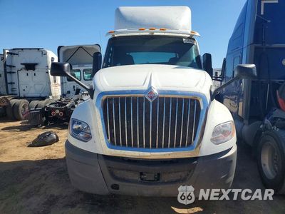 Piąte zdjęcie samochodu w środku: 2019 INTERNATIONAL LT625 SEMI TRUCK VIN:3HCDZTZR5KL379595 - miniatura