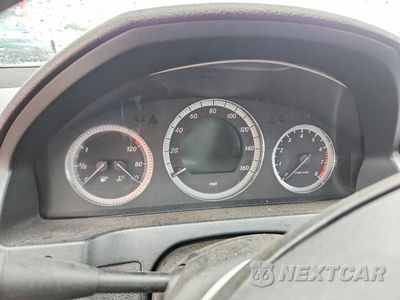 Zdjęcie 9 z 12 samochodu: 2009 MERCEDES-BENZ C 300 VIN:WDDGF54X69F226920 - miniatura