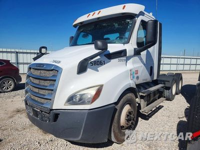 2019 FREIGHTLINER CASCADIA 1 - SEMI TRUCK 3AKJHTDV4KSKP8256 - główne zdjęcie licytacji z USA - miniatura