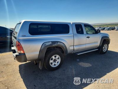 Trzecie zdjęcie samochodu z tyłu: 2013 TOYOTA TACOMA PRERUNNER ACCESS CAB VIN:5TFTX4GNXDX021744 - miniatura