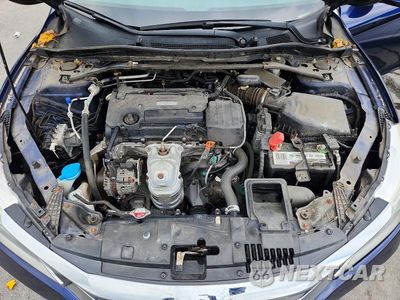 Zdjęcie 11 z 13 samochodu: 2017 HONDA ACCORD EXL VIN:1HGCR2F82HA184974 - miniatura