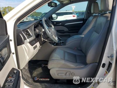 Zdjęcie 7 z 14 samochodu: 2016 TOYOTA HIGHLANDER XLE VIN:5TDJKRFHXGS262518 - miniatura