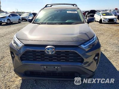 Piąte zdjęcie samochodu w środku: 2023 TOYOTA RAV4 XLE PREMIUM VIN:2T3B6RFV4RW070379 - miniatura