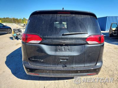 Zdjęcie 6 z 12 samochodu: 2019 CHRYSLER PACIFICA TOURING L VIN:2C4RC1BG0KR548538 - miniatura