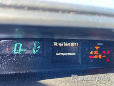 Zdjęcie 9 z 12 samochodu: 2012 TOYOTA PRIUS C TWO VIN:JTDKDTB38C1009288 - miniatura
