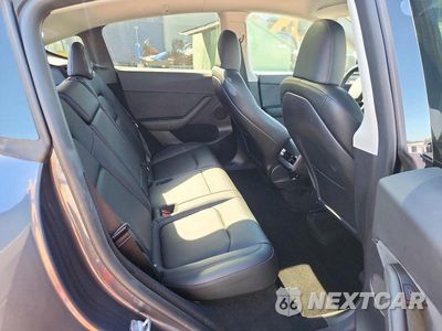 Zdjęcie 10 z 12 samochodu: 2023 TESLA MODEL Y VIN:7SAYGDED9PF934447 - miniatura