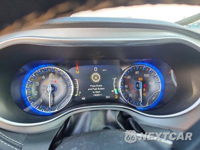 Zdjęcie 9 z 13 samochodu: 2020 CHRYSLER PACIFICA LIMITED VIN:2C4RC1GGXLR240660 - miniatura