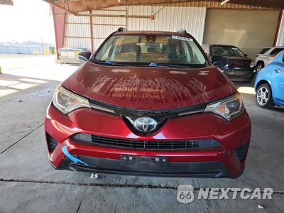 Piąte zdjęcie samochodu w środku: 2018 TOYOTA RAV4 LE VIN:JTMBFREV9JD229724 - miniatura